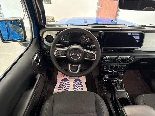Used 2024 Jeep Wrangler Sahara w/ Technology Group image 40
