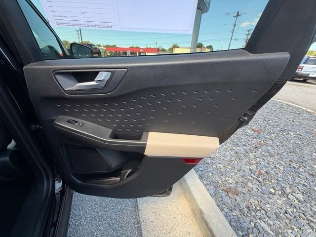 Certified 2020 Ford Escape SE FWD image 22