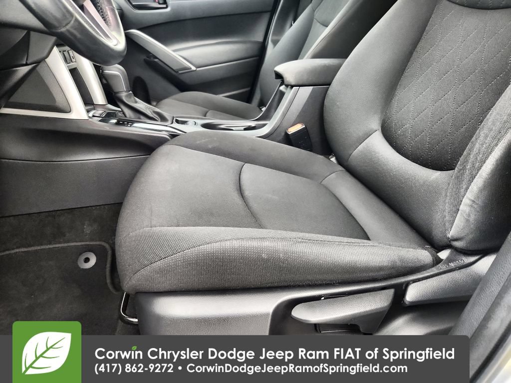 Used 2022 Toyota Corolla Cross LE FWD image 20