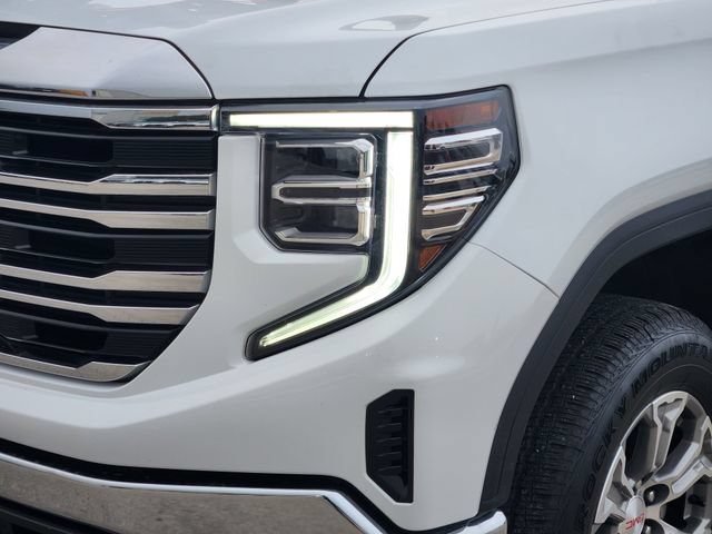 Used 2025 GMC Sierra 1500 SLT AWD/4WD image 7