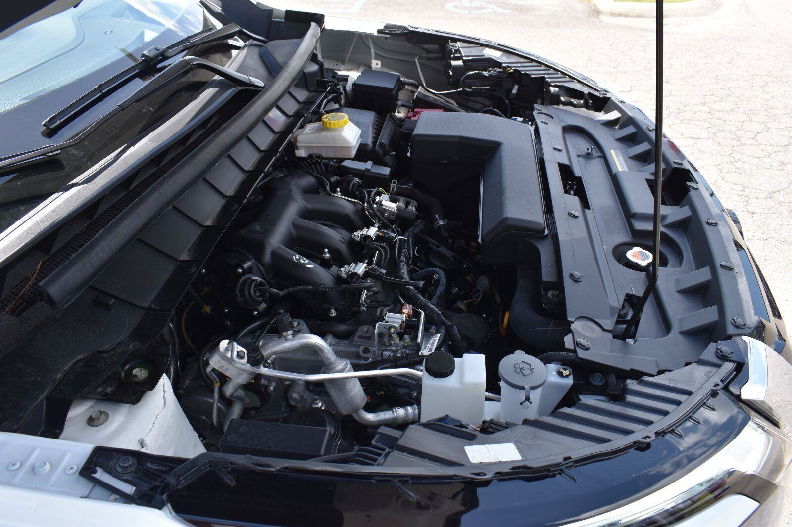 Used 2025 Nissan Pathfinder Platinum w/ Cargo Package FWD image 22