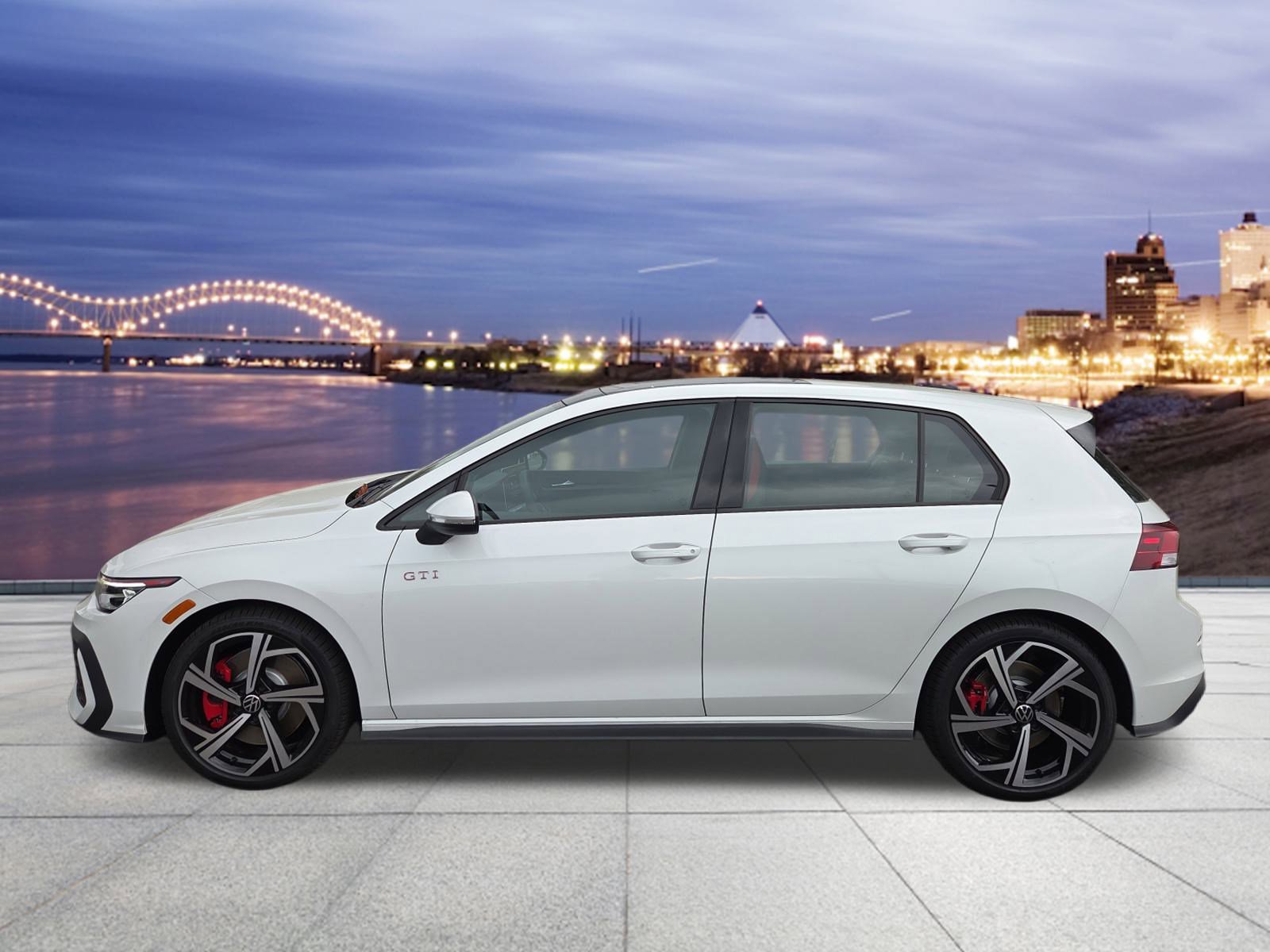 New 2025 Volkswagen GTI SE image 2