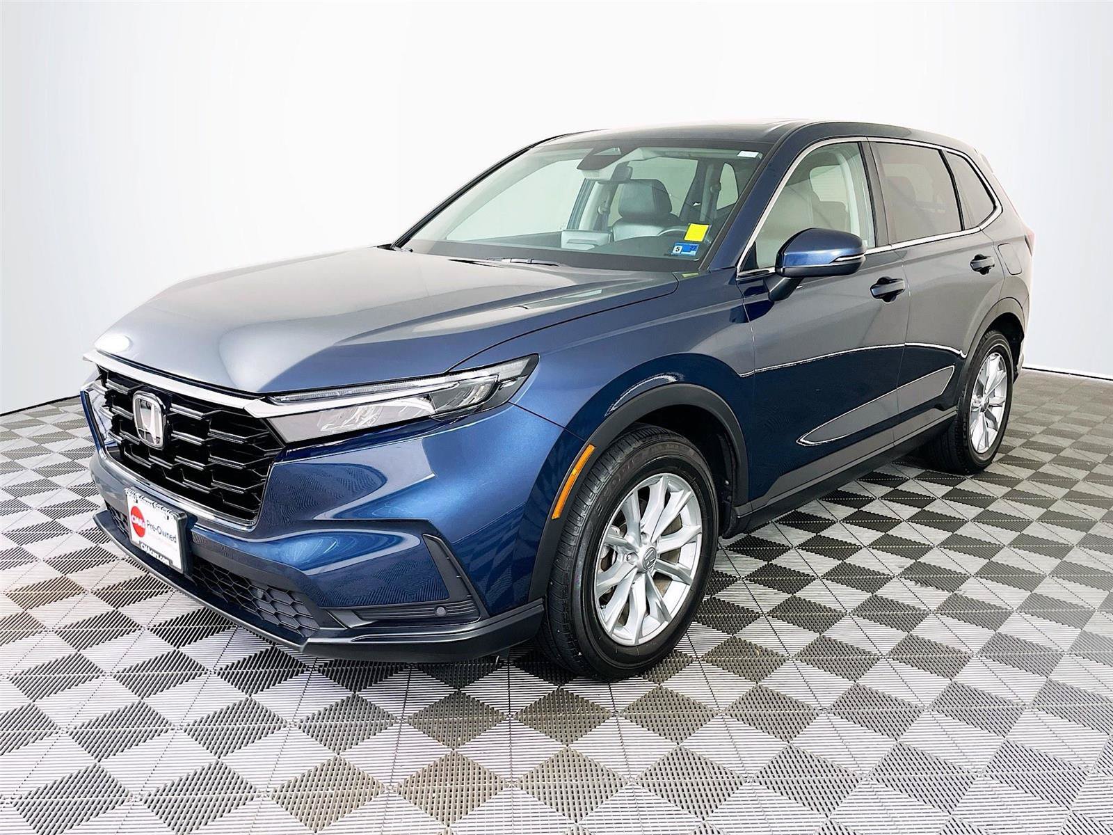 Used 2025 Honda CR-V EX-L image 3