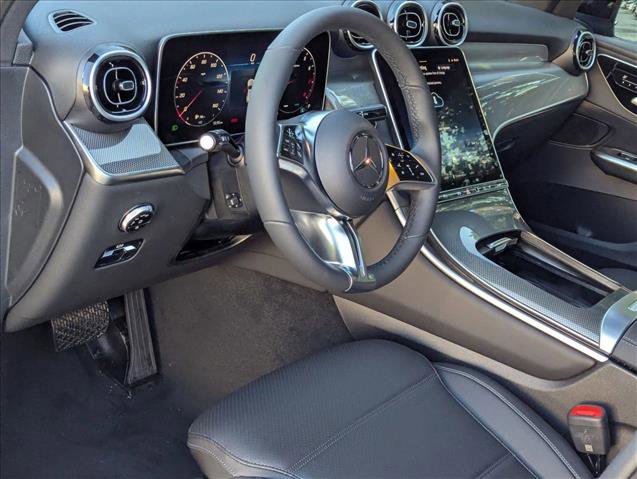 Used 2026 Mercedes-Benz GLC 300 video 3