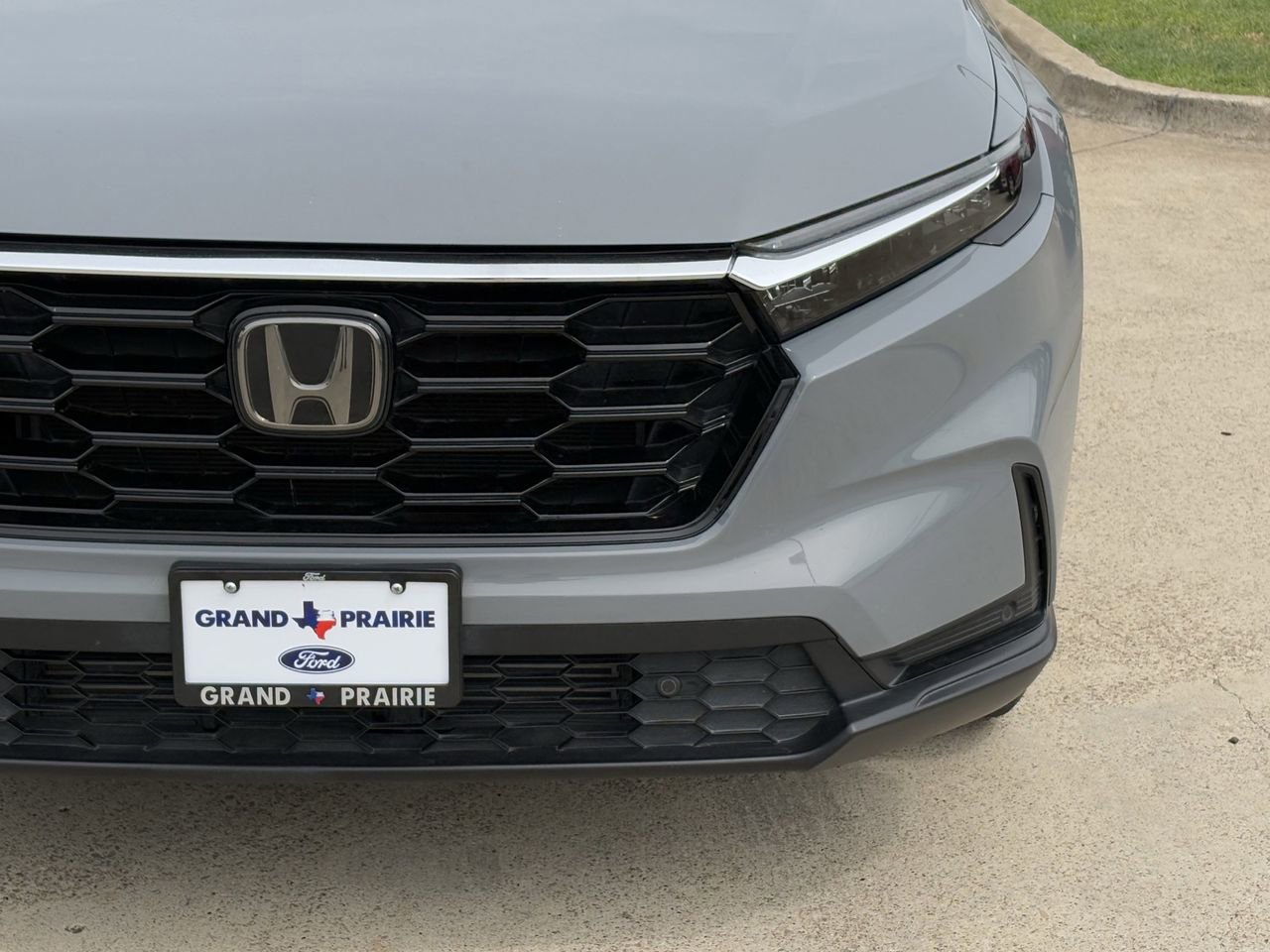 Used 2024 Honda CR-V EX-L image 10