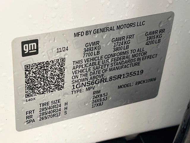 Used 2025 Chevrolet Suburban High Country AWD/4WD image 33