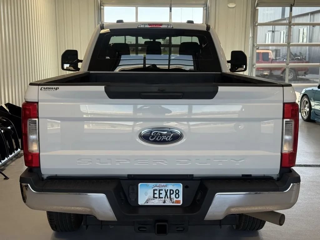 Used 2022 Ford F250 XL w/ Power Equipment Group AWD/4WD image 4