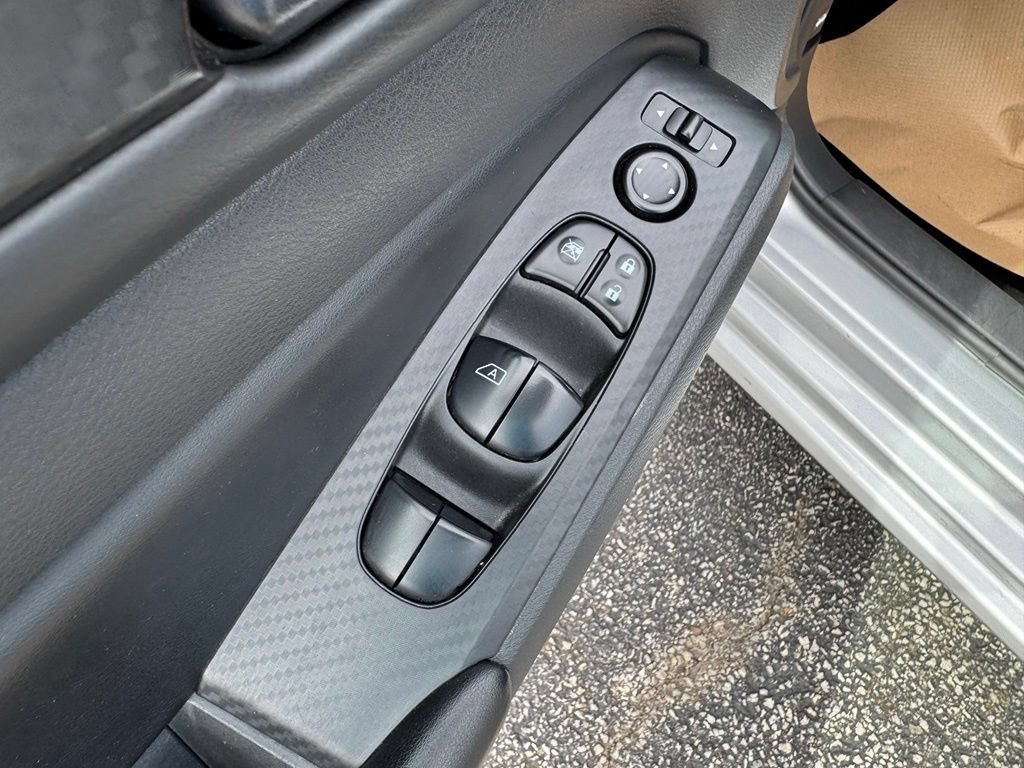 Used 2024 Nissan Altima 2.5 S FWD image 10