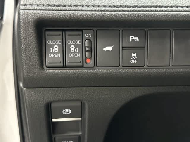 Certified 2026 Honda Odyssey Touring image 19