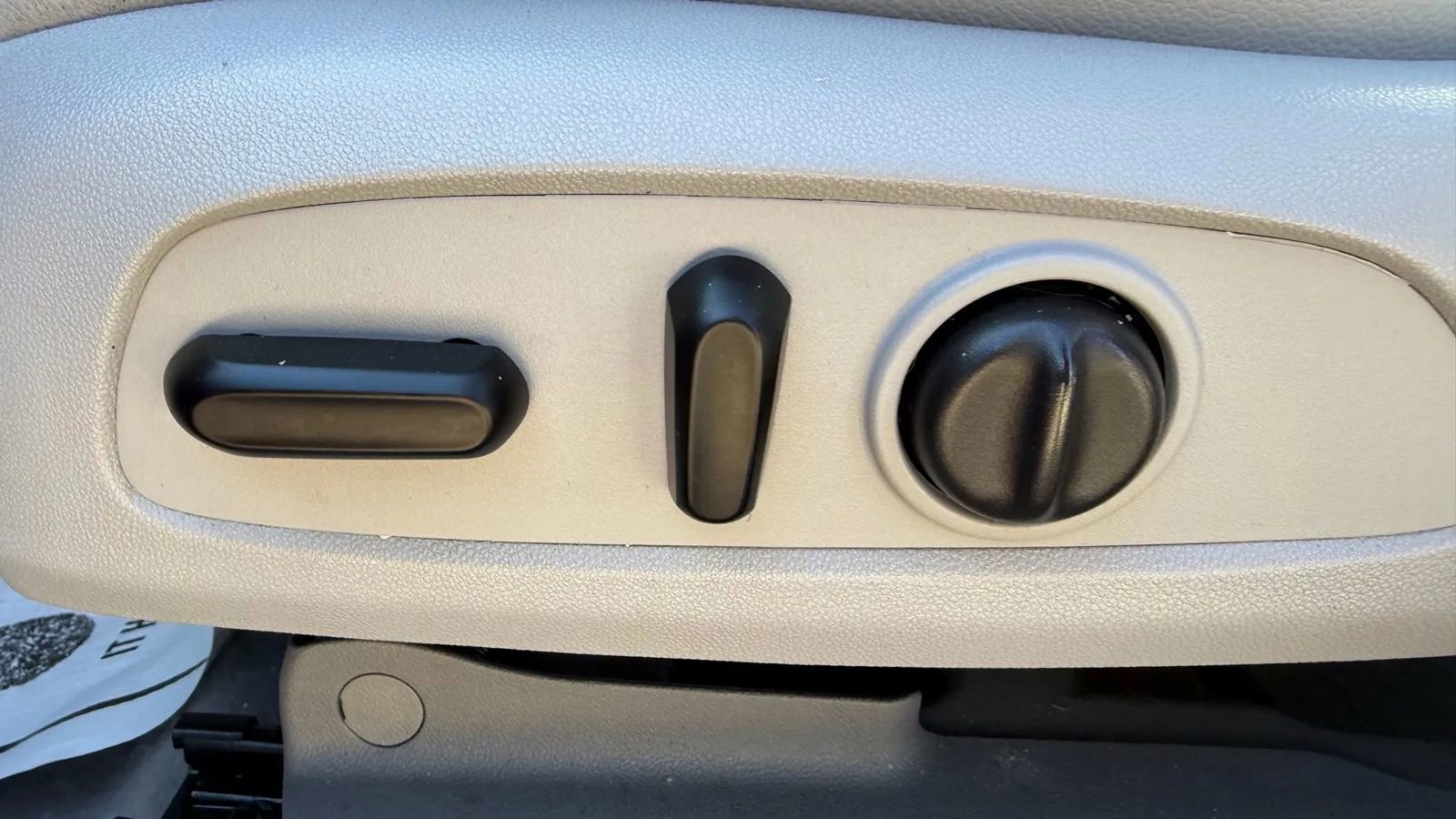 Used 2019 GMC Acadia SLT image 31