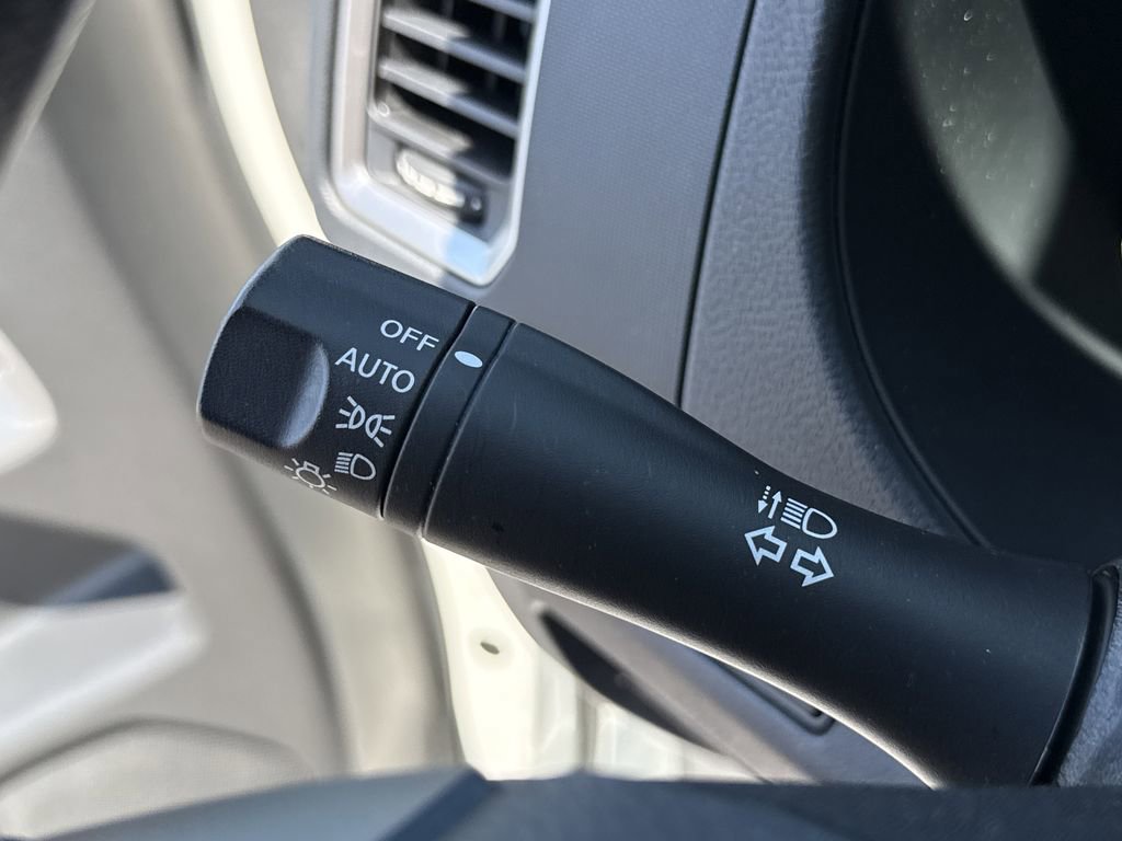 Certified 2022 Nissan Frontier SV RWD image 38