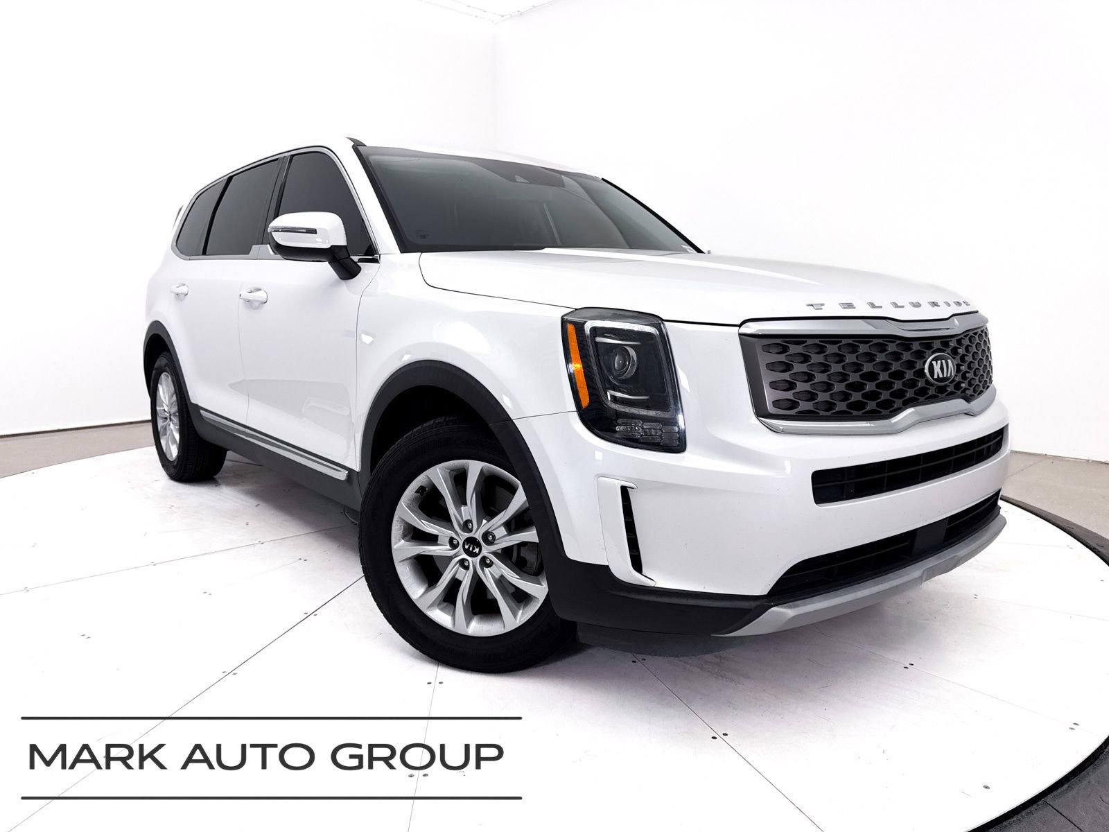 Used 2021 Kia Telluride LX FWD image 1