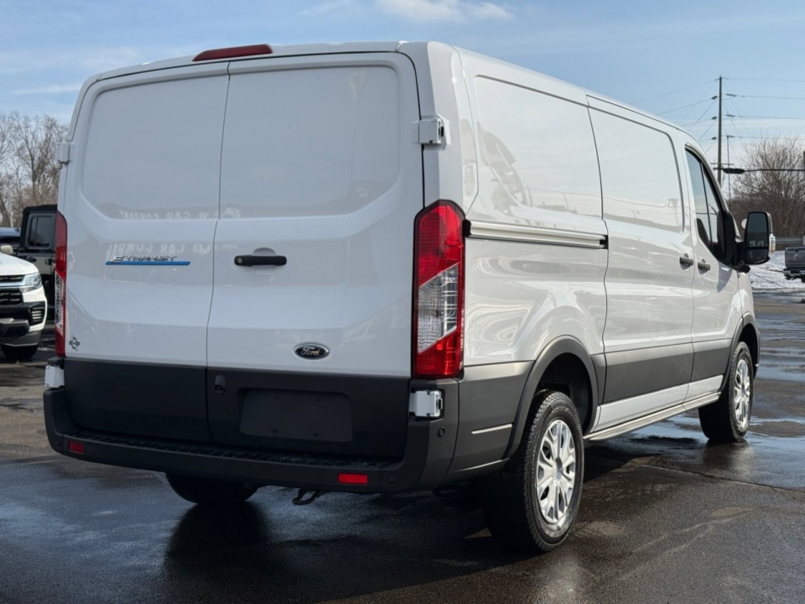 Used 2023 Ford E-Transit Low Roof image 8
