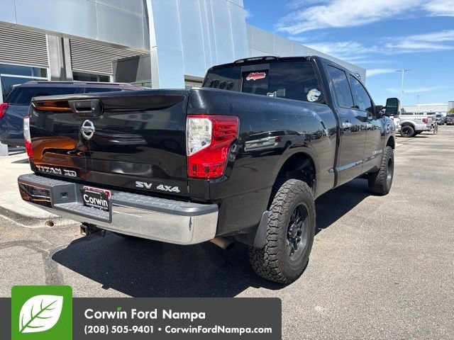 Used 2018 Nissan Titan SV AWD/4WD image 4
