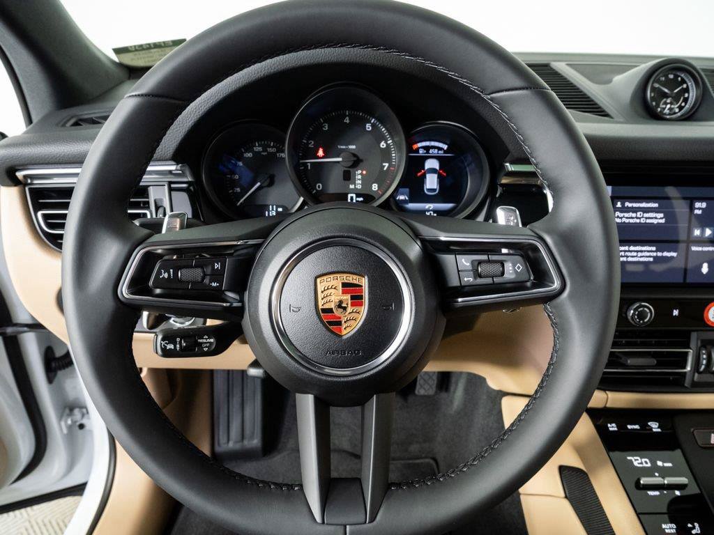 New 2026 Porsche Macan AWD/4WD image 9