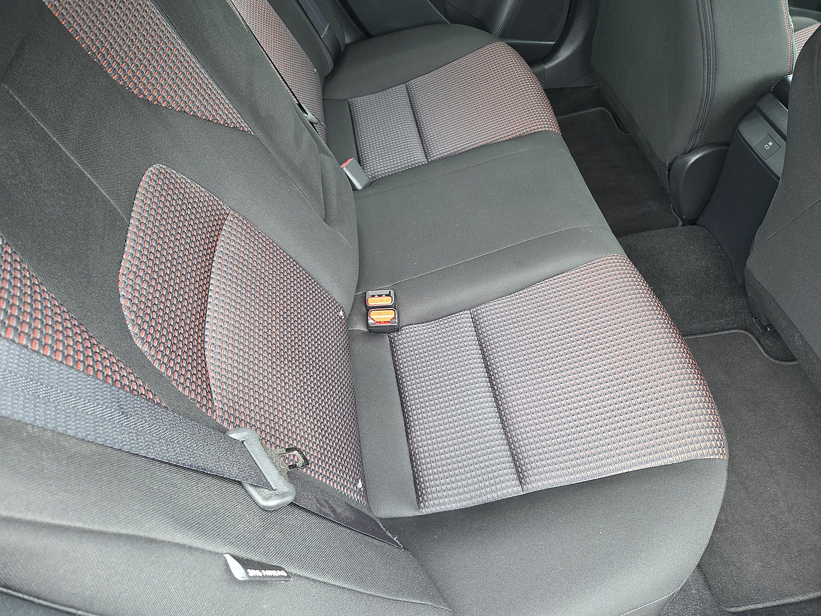 Used 2026 Nissan Sentra SR w/ Floor Mat Package FWD image 16