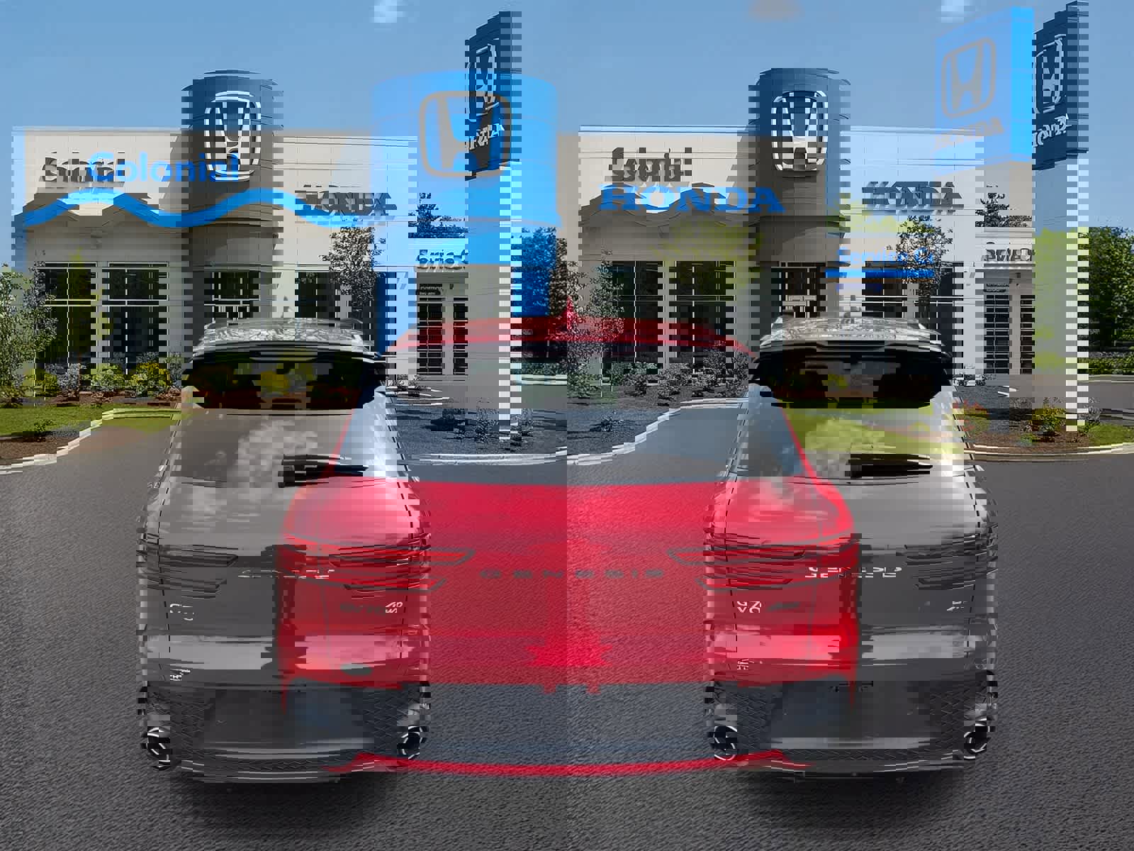 Used 2023 Genesis GV70 2.5T w/ Sport Prestige Package image 5