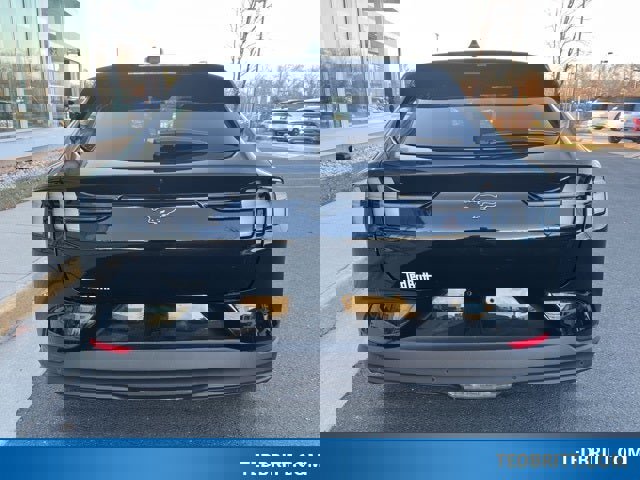 Certified 2025 Ford Mustang Mach-E Premium image 7