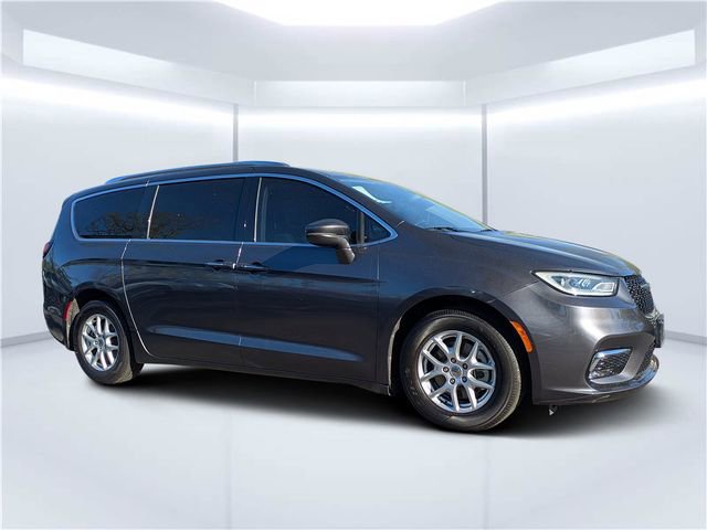 Used 2021 Chrysler Pacifica Touring-L w/ Uconnect Theater Family Group image 1