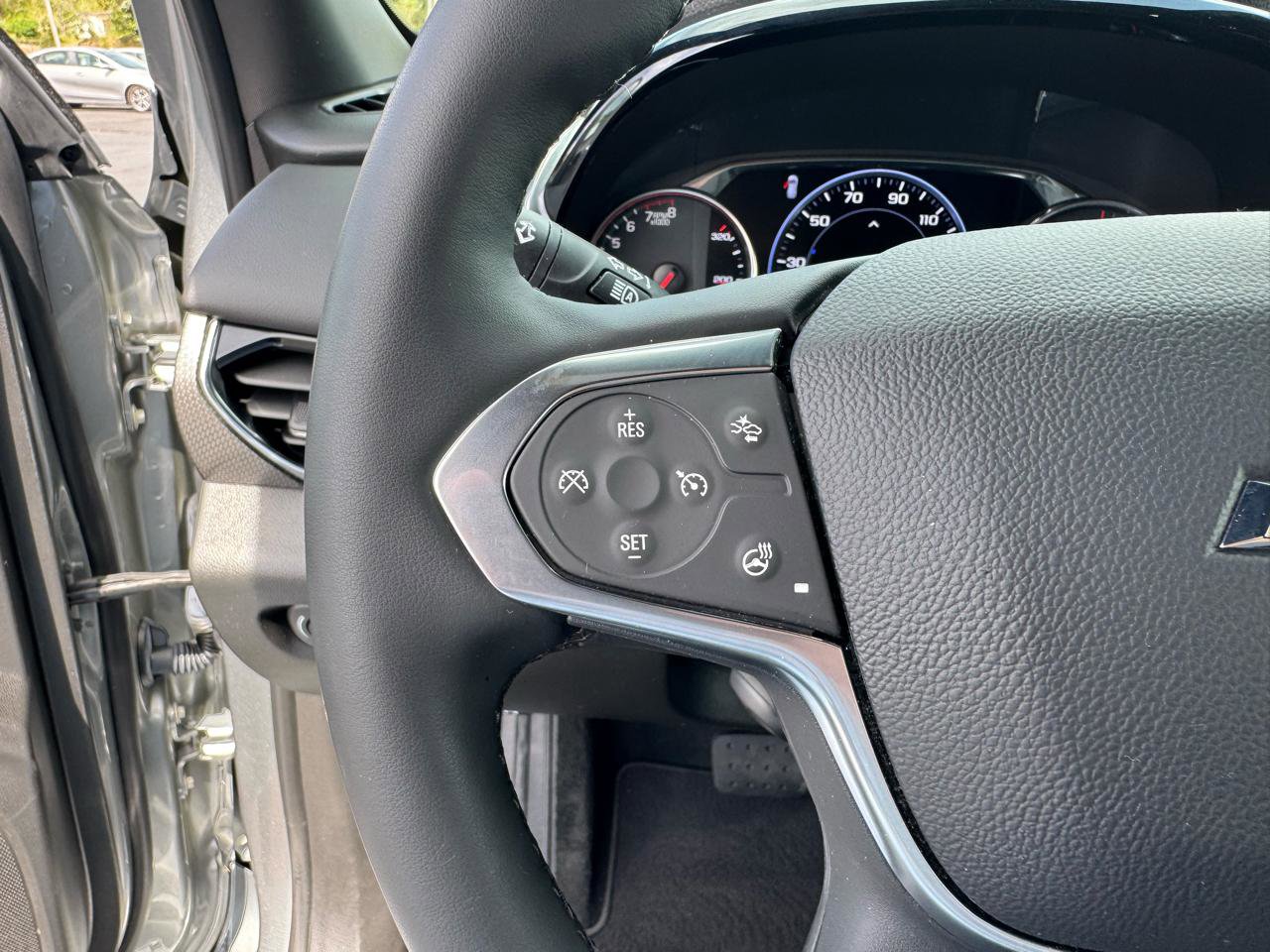 Used 2023 Chevrolet Traverse Premier image 27