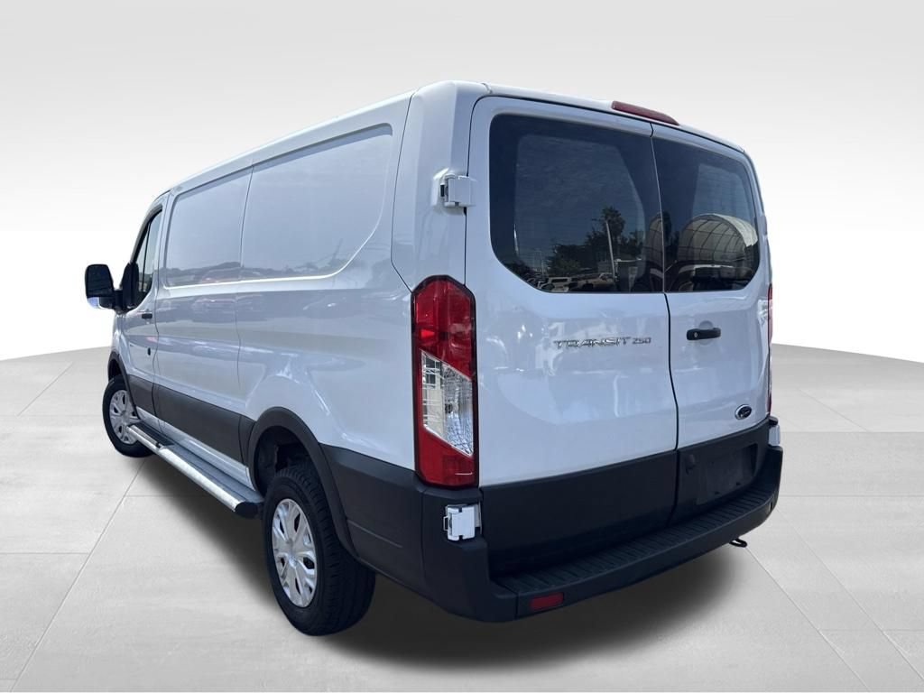 Used 2025 Ford Transit 250 Low Roof w/ Exterior Upgrade Package RWD image 3