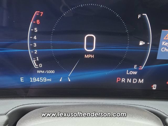 Used 2024 Cadillac XT4 Luxury w/ Cold Weather Package FWD image 31