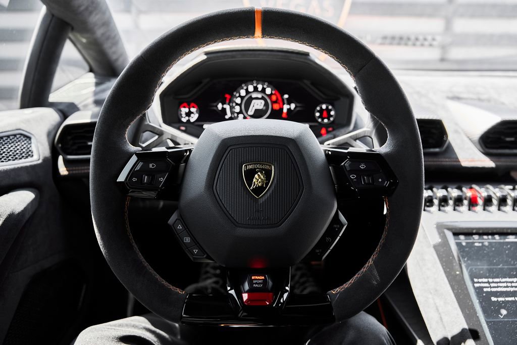 Used 2023 Lamborghini Huracan Sterrato image 56