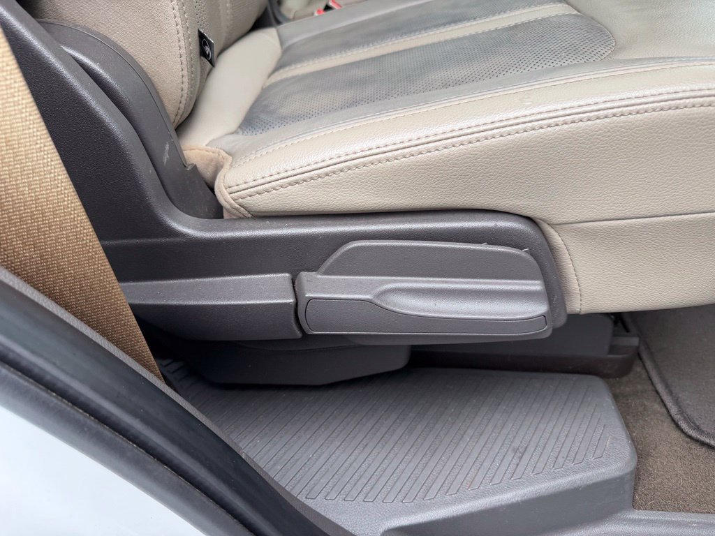 Used 2019 Ford Expedition Limited RWD image 40