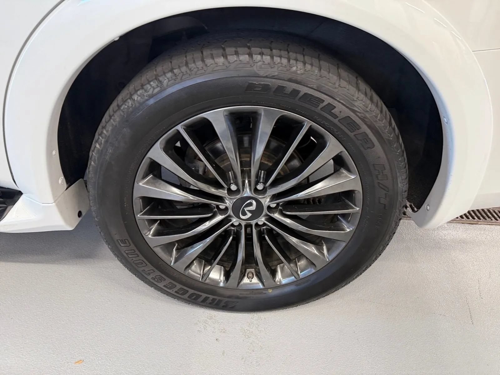 Used 2021 INFINITI QX80 Premium Select w/ All-Season Package AWD/4WD image 42