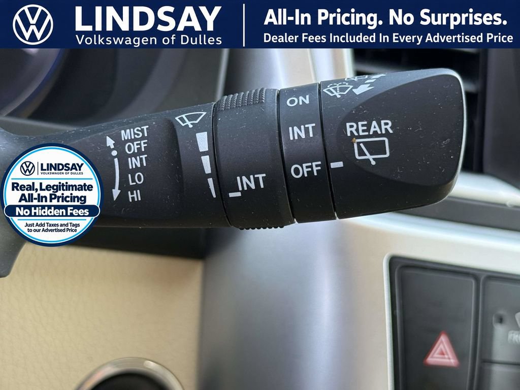 Used 2015 Toyota Highlander Limited AWD/4WD image 26