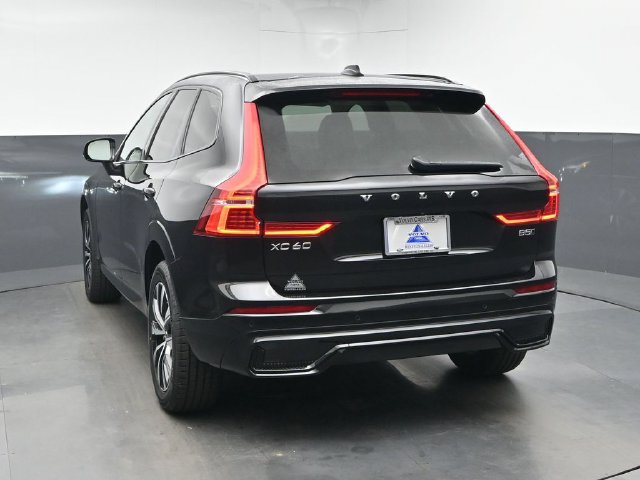 Used 2024 Volvo XC60 B5 Core w/ Climate Package AWD/4WD image 7