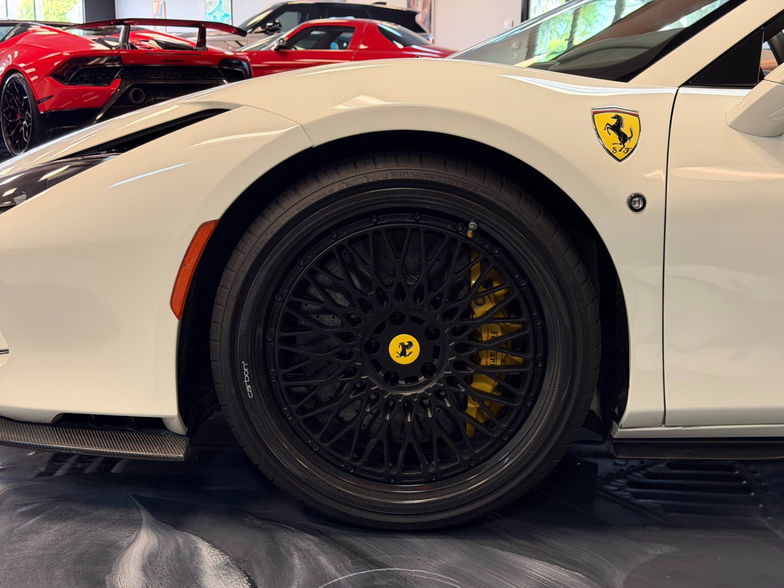 Used 2022 Ferrari F8 Tributo RWD image 5