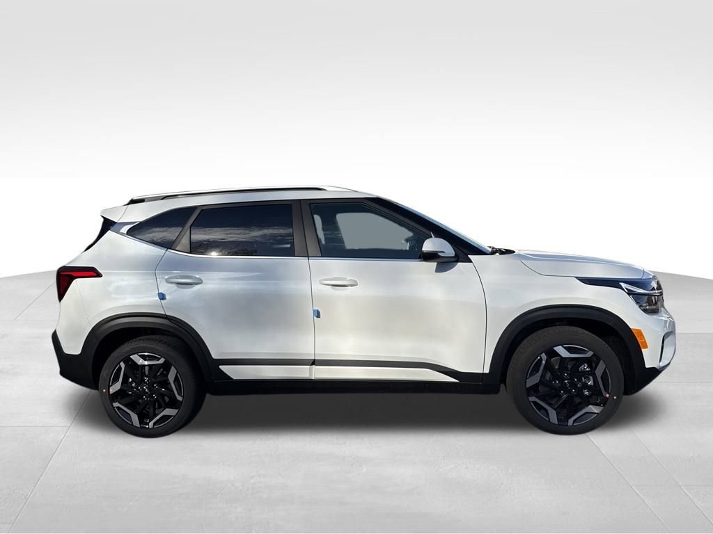 New 2026 Kia Seltos SX w/ SX Sunroof Package image 7