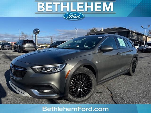 Used 2018 Buick Regal Preferred w/ Driver Confidence Package #1