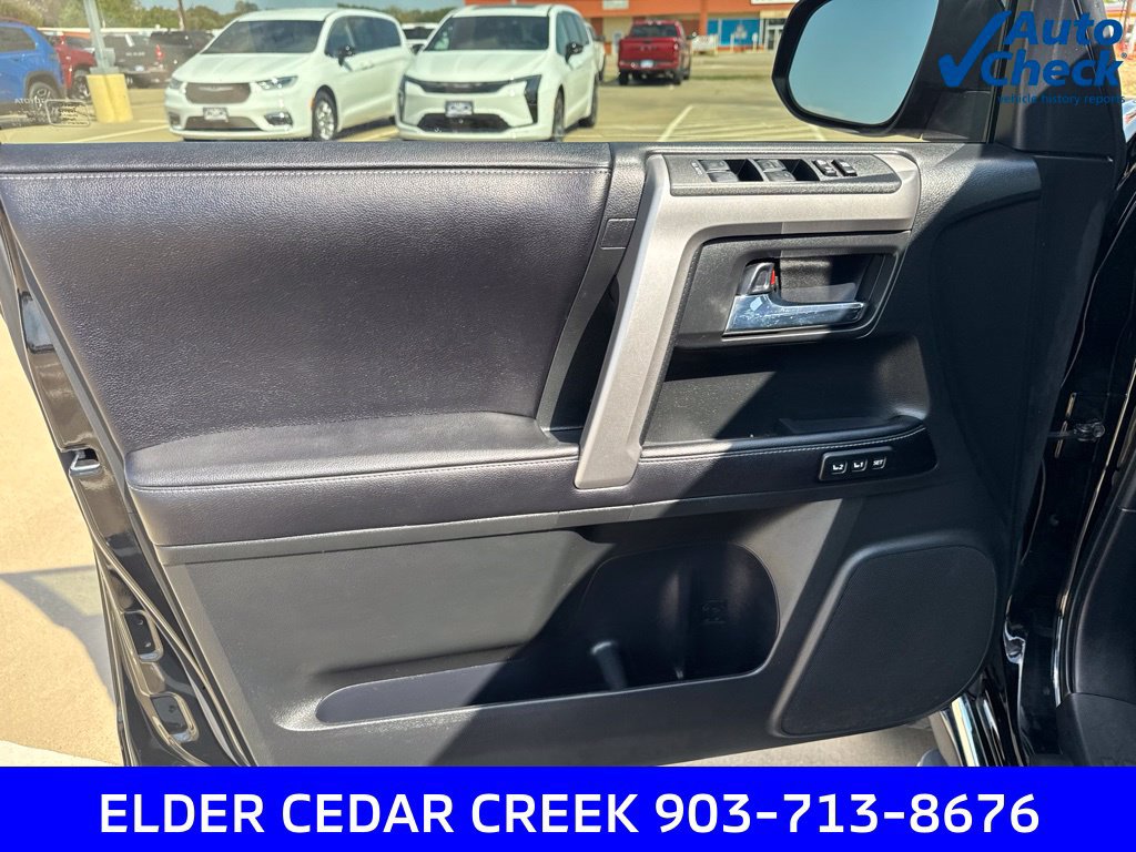 Used 2017 Toyota 4Runner Limited AWD/4WD image 13