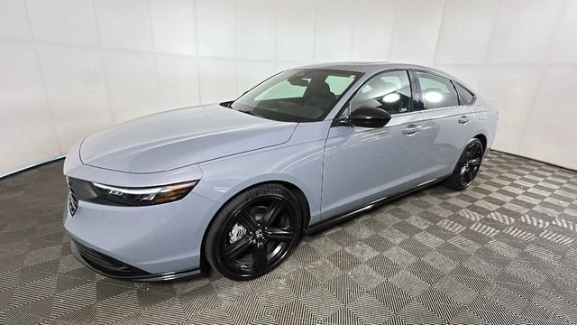 Used 2025 Honda Accord Sport image 6
