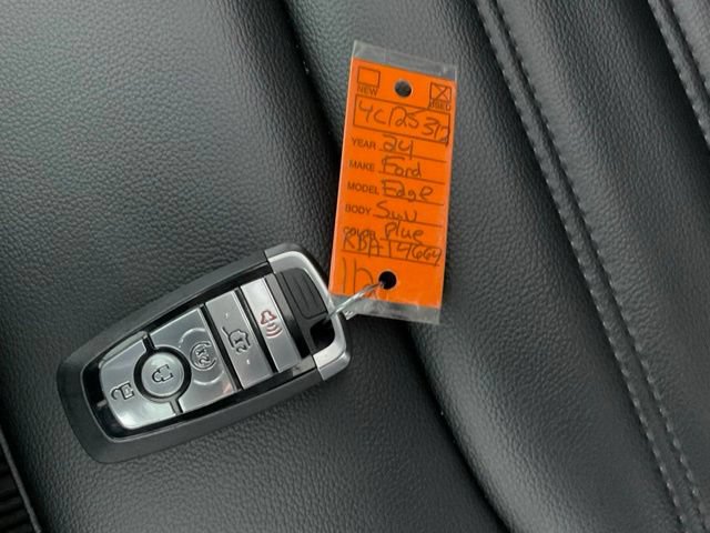 Used 2024 Ford Edge SEL w/ Convenience Package AWD/4WD image 40