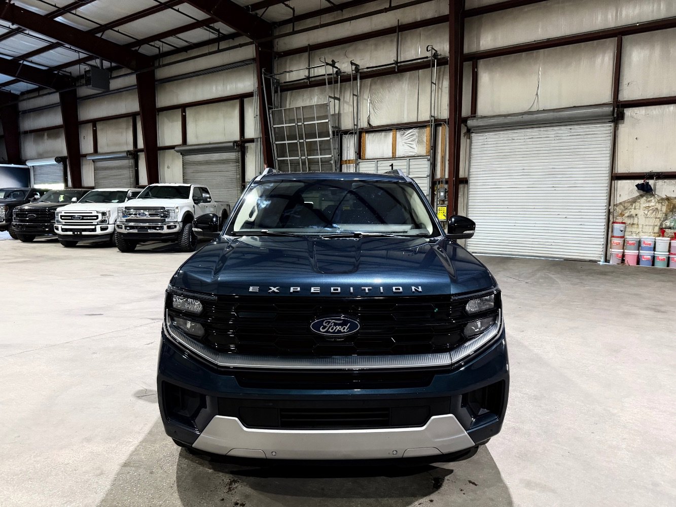Used 2025 Ford Expedition Platinum AWD/4WD image 9