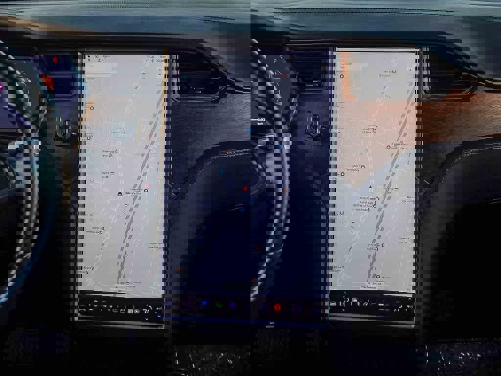 Used 2021 Tesla Model X Long Range image 13