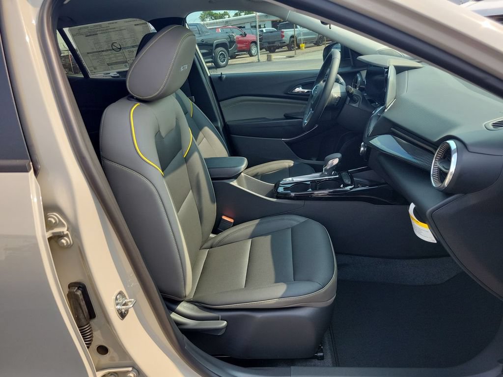 New 2026 Chevrolet Trax ACTIV w/ Sunroof Package FWD image 28