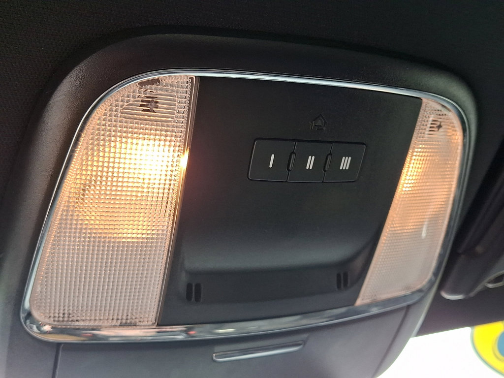 Used 2023 Dodge Charger GT w/ Blacktop Package image 32