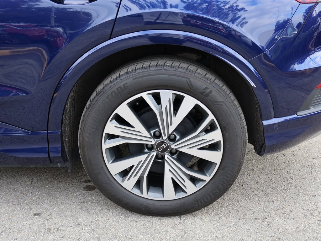 Used 2023 Audi Q4 e-tron Premium Plus w/ Premium Plus image 25