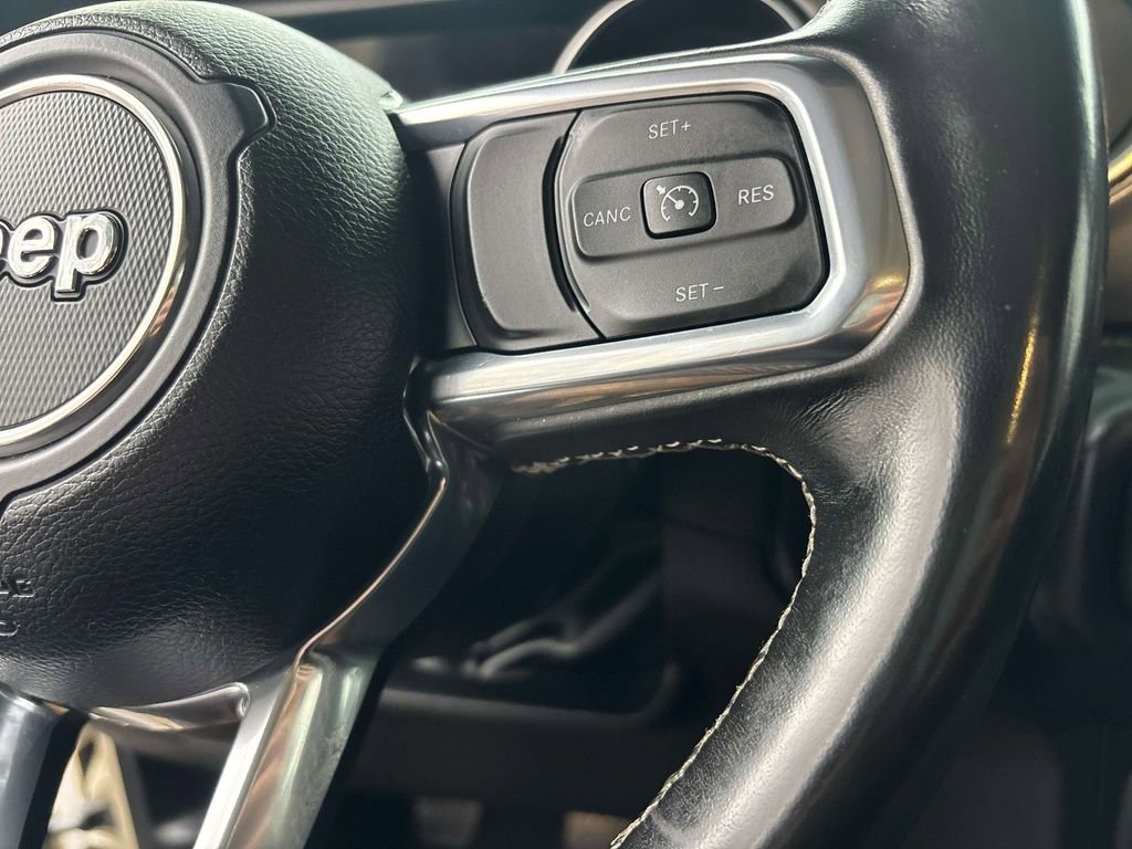 Used 2022 Jeep Gladiator Rubicon w/ LED Lighting Group image 19