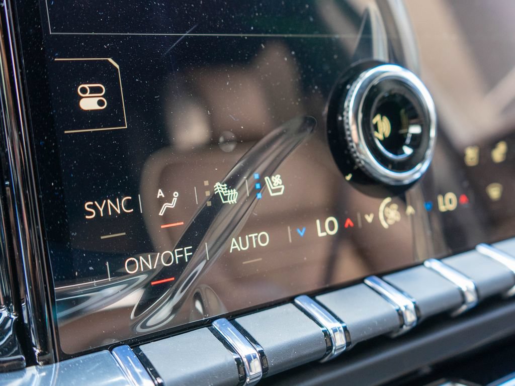 New 2026 GMC Yukon XL Denali Ultimate AWD/4WD image 30