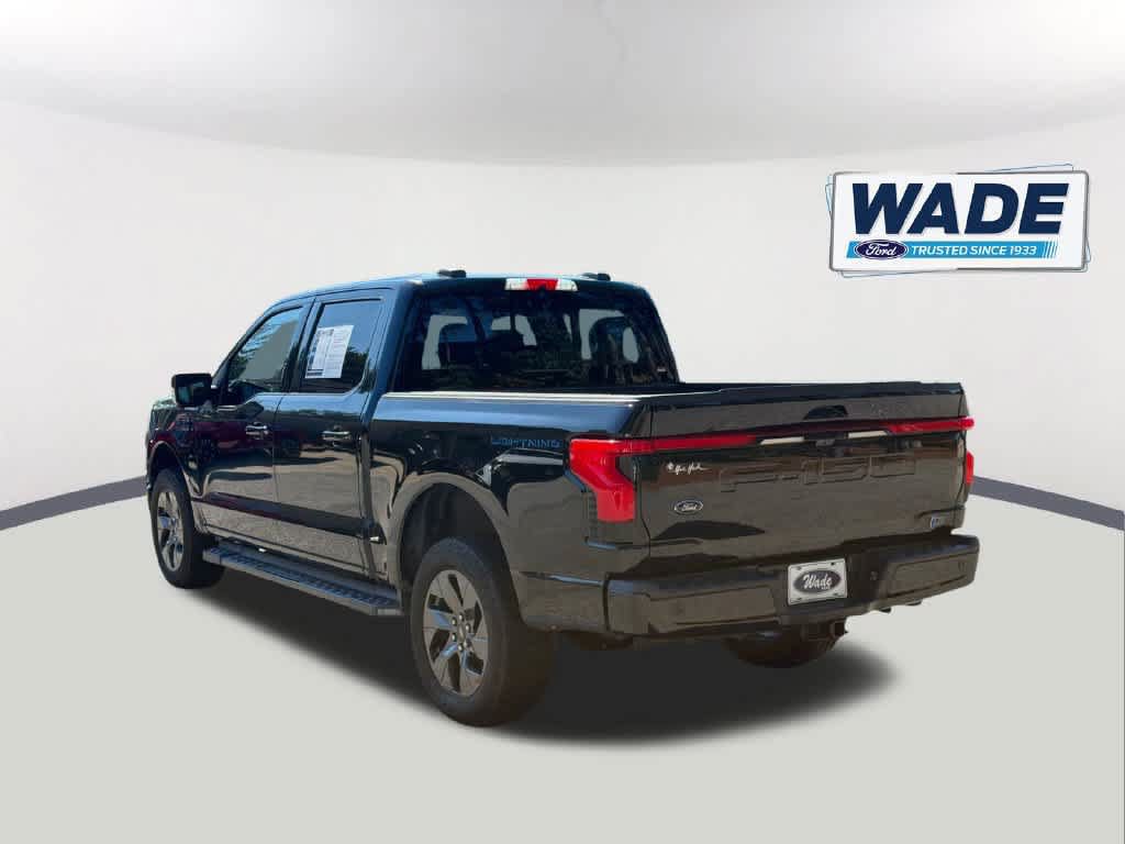 Used 2022 Ford F150 Lightning Lariat AWD/4WD image 7