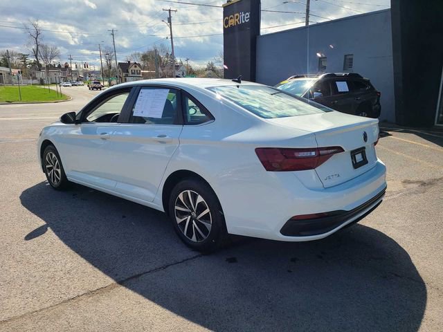 Used 2023 Volkswagen Jetta S image 9