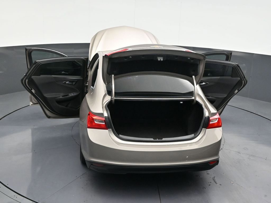 Used 2022 Chevrolet Malibu LS image 35