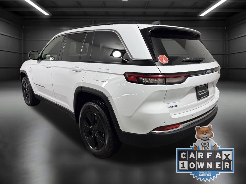 Used 2024 Jeep Grand Cherokee Limited 4xe image 4