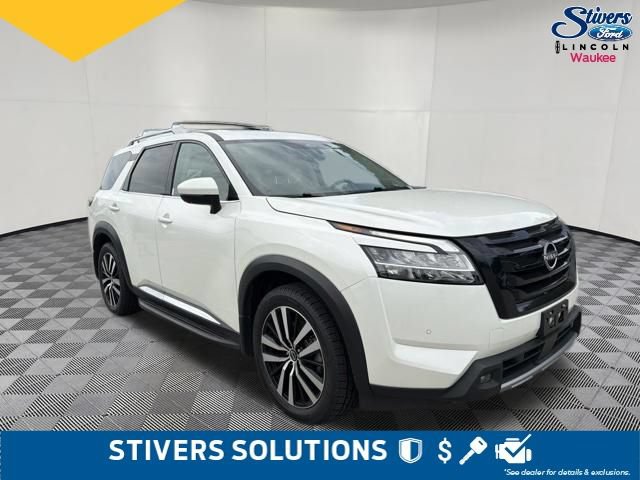 Used 2023 Nissan Pathfinder Platinum w/ Lighting Package (N93) AWD/4WD image 3