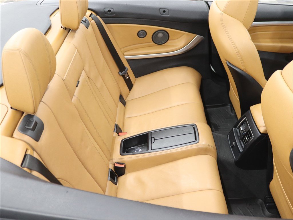Used 2018 BMW 430i xDrive Convertible image 17